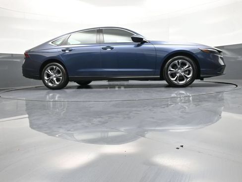 Used 2023 Honda Accord EX image 28