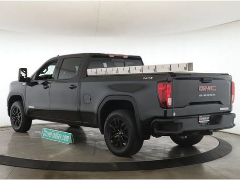 Used 2025 GMC Sierra 1500 Elevation w/ Preferred Package image 8