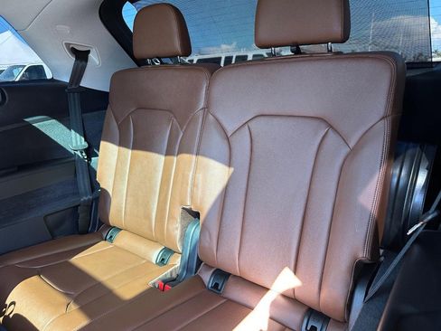 Used 2017 Audi Q7 3.0T Prestige image 35