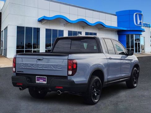 New 2026 Honda Ridgeline Black Edition image 5