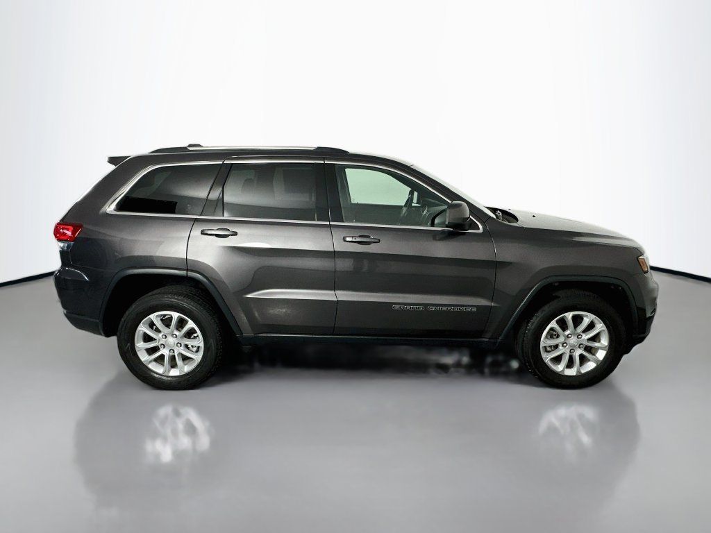 Used 2021 Jeep Grand Cherokee Laredo X AWD/4WD image 8