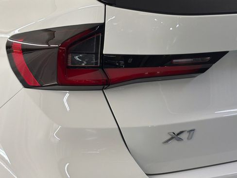 New 2026 BMW X1 xDrive28i w/ Technology Package AWD/4WD image 13