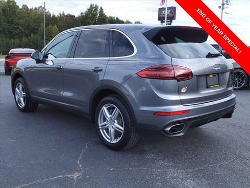 Used 2016 Porsche Cayenne image 19