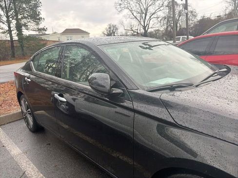Used 2023 Nissan Altima 2.5 SL image 7