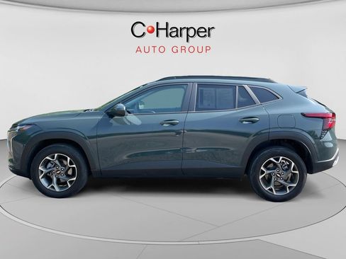 Certified 2025 Chevrolet Trax LT FWD image 6
