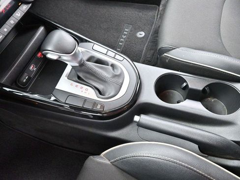 Used 2022 Kia Forte GT-Line FWD image 25