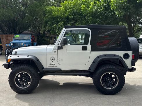 Used 2006 Jeep Wrangler X w/ Tire & Wheel Group (Ecco) AWD/4WD image 5