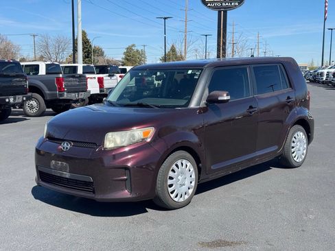Used 2012 Scion xB image 3