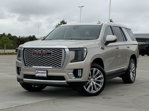 Used 2022 GMC Yukon Denali AWD/4WD image 2