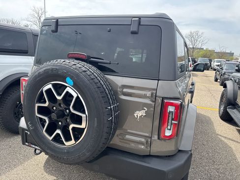 New 2026 Ford Bronco Outer Banks AWD/4WD image 14
