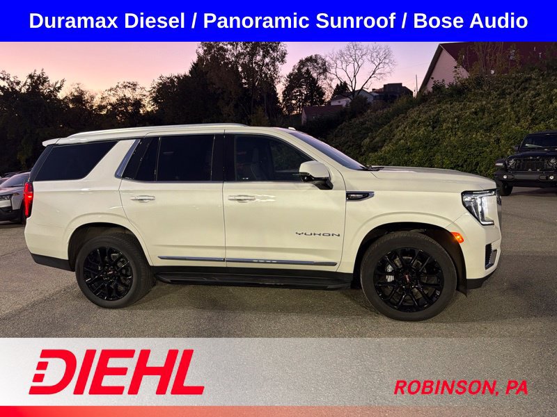 Used 2023 GMC Yukon SLT w/ SLT Luxury Package AWD/4WD image 5
