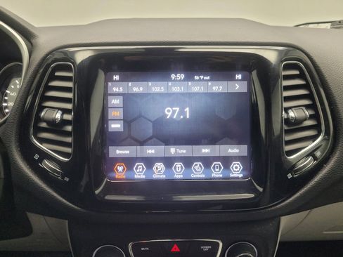 Used 2020 Jeep Compass Limited FWD image 25