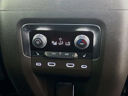 Used 2024 GMC Yukon Denali AWD/4WD image 26