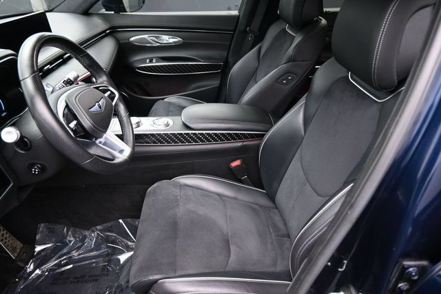 Used 2022 Genesis GV70 3.5T Sport w/ Sport Prestige Package AWD/4WD image 25