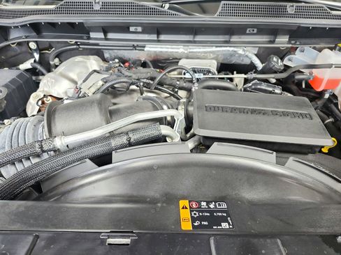 Used 2024 Chevrolet Silverado 2500 High Country w/ High Country Premium Package AWD/4WD image 17
