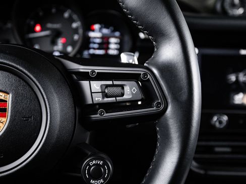 Certified 2023 Porsche Macan Turbo AWD/4WD image 16