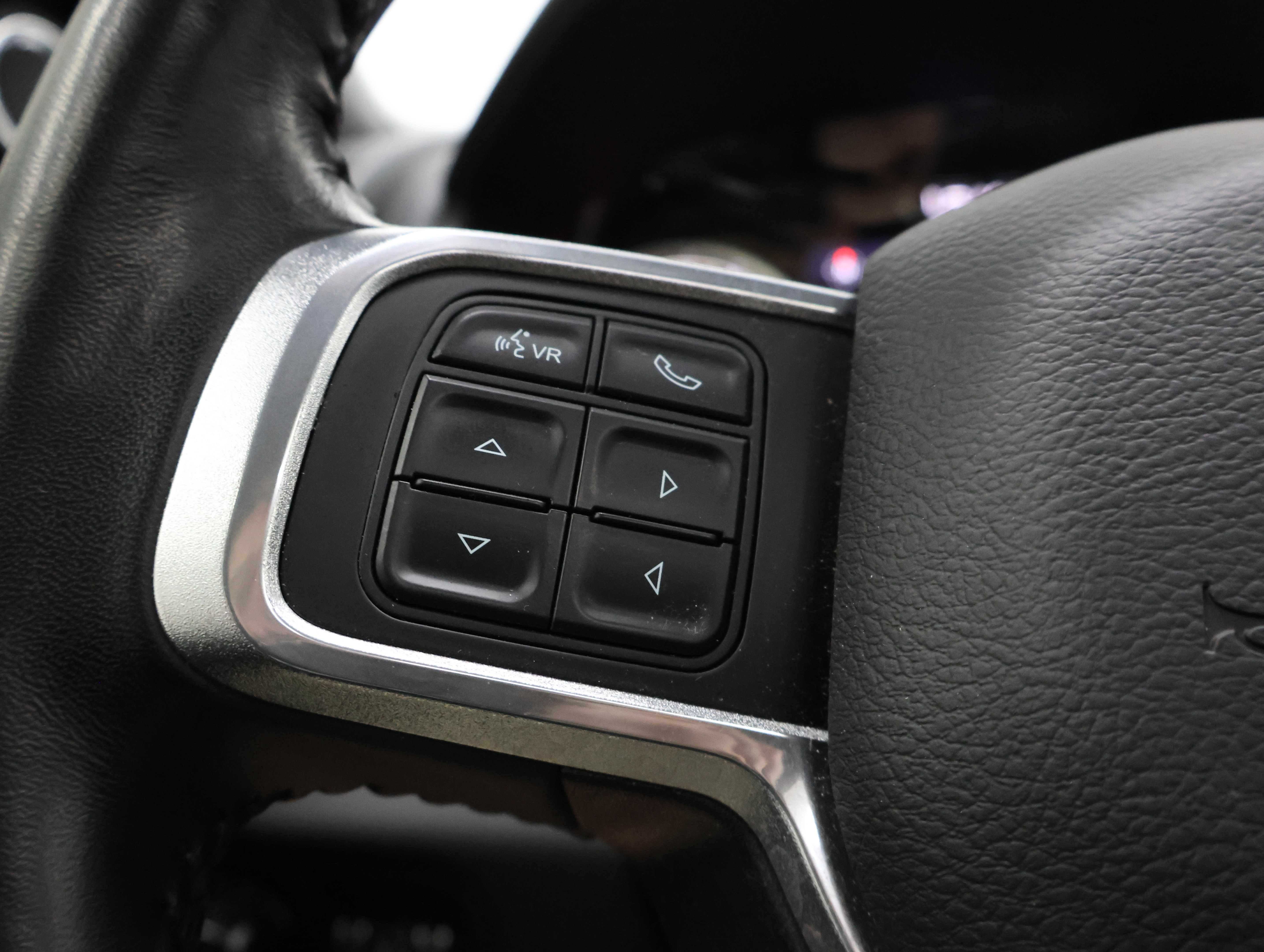 Used 2022 RAM 2500 Laramie AWD/4WD image 16
