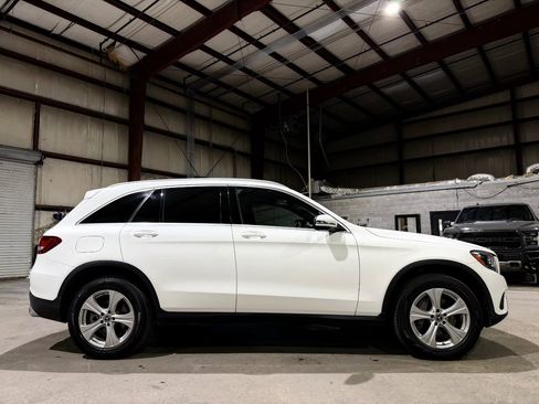 Used 2018 Mercedes-Benz GLC 300 image 4