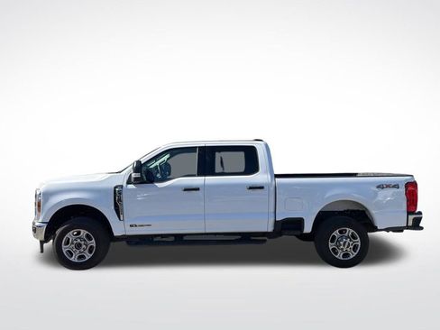 Used 2025 Ford F350 XLT image 8