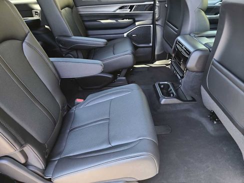 New 2026 Jeep Grand Wagoneer 4WD image 23