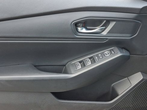 Used 2023 Honda Accord EX image 12