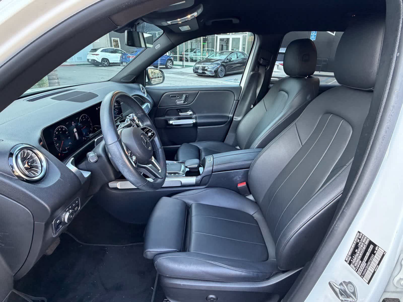 Used 2022 Mercedes-Benz GLB 250 image 6