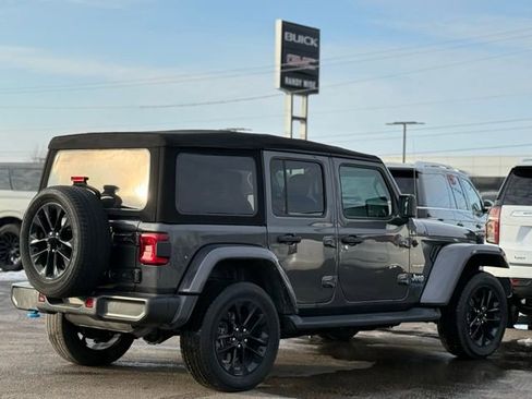 Used 2022 Jeep Wrangler Unlimited Sahara w/ Cold Weather Group image 32