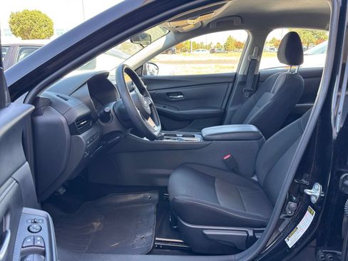 Used 2025 Nissan Sentra SV FWD image 20