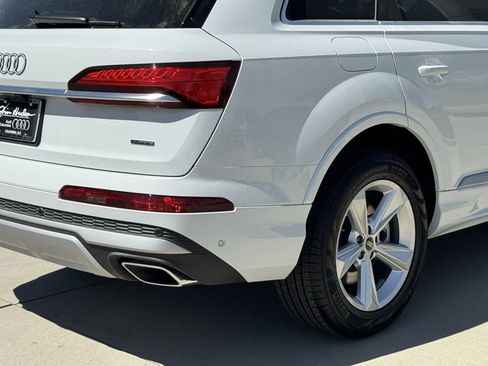 Used 2025 Audi Q7 3.0T Premium w/ Convenience Package image 15