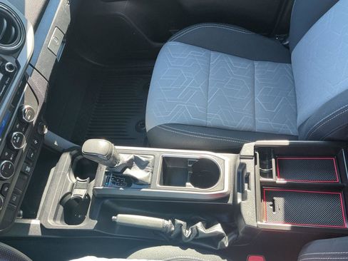 Used 2023 Toyota Tacoma TRD Sport image 27