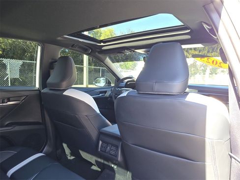 Certified 2025 Toyota Camry SE image 16