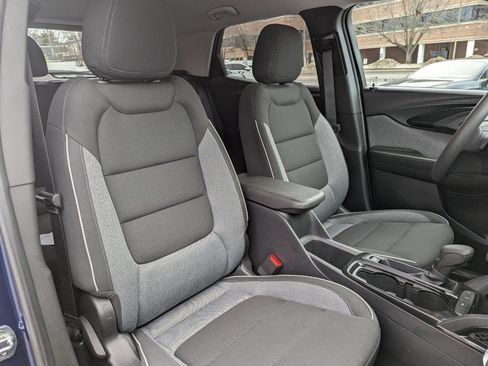 Used 2023 Chevrolet TrailBlazer LT image 28