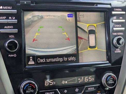 Used 2023 Nissan Murano Platinum w/ Cargo Package image 18