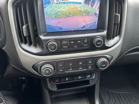 Used 2017 GMC Canyon SLE AWD/4WD image 16