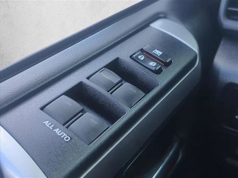 Used 2018 Toyota 4Runner SR5 image 14