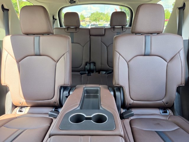 New 2026 Honda Pilot Touring image 11