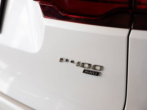 Used 2023 Jaguar F-PACE R-Dynamic S image 8