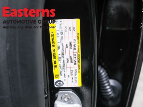 Used 2022 Tesla Model Y Performance image 32