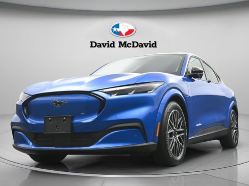 Used 2025 Ford Mustang Mach-E Premium RWD image 31