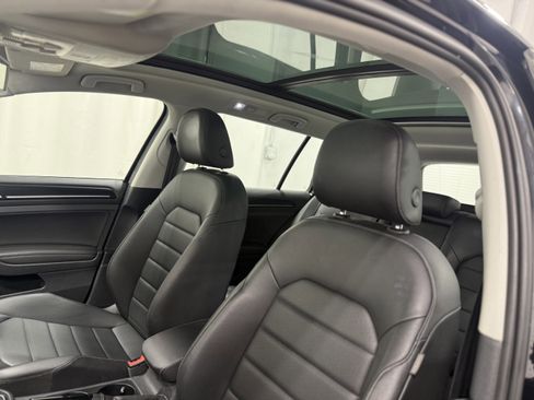 Used 2016 Volkswagen Golf SEL w/ Lighting Package (SEL) image 13