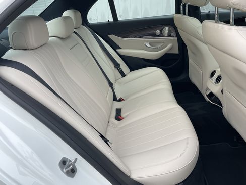 Certified 2022 Mercedes-Benz E 450 4MATIC Sedan image 44