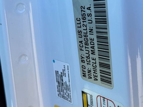 Used 2020 Jeep Gladiator Rubicon image 27