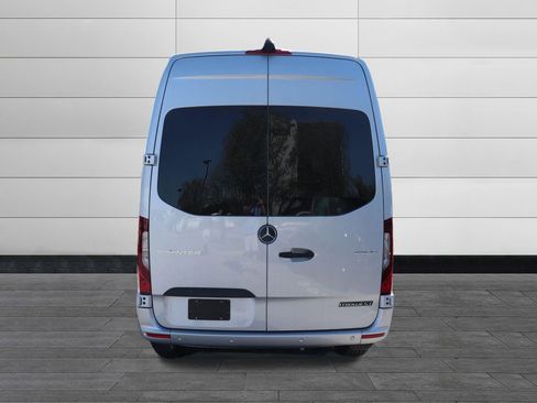 New 2022 Mercedes-Benz Sprinter 2500 image 4