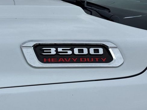 Used 2024 RAM 3500 SLT w/ Quick Order Package 2YG SLT AWD/4WD image 10