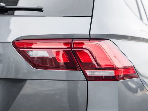 Used 2023 Volkswagen Tiguan S image 8