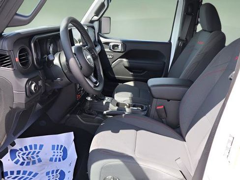 New 2026 Jeep Wrangler Unlimited Rubicon image 14