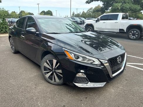 Used 2021 Nissan Altima 2.5 SV FWD image 3