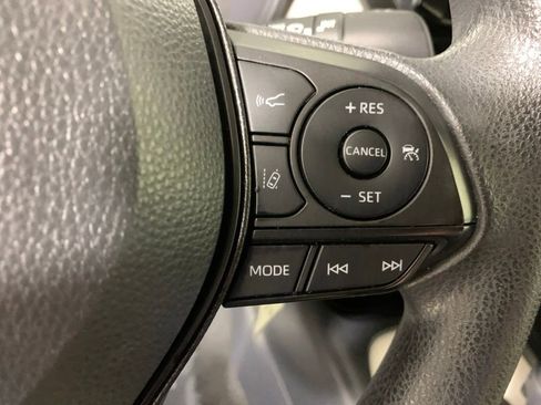 Used 2022 Toyota Corolla LE FWD image 21