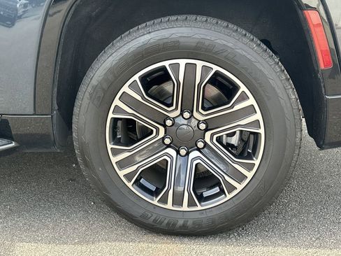 Used 2024 Jeep Wagoneer Series I w/ Premium Group I image 21