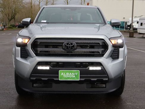 New 2026 Toyota Tacoma SR5 RWD image 10